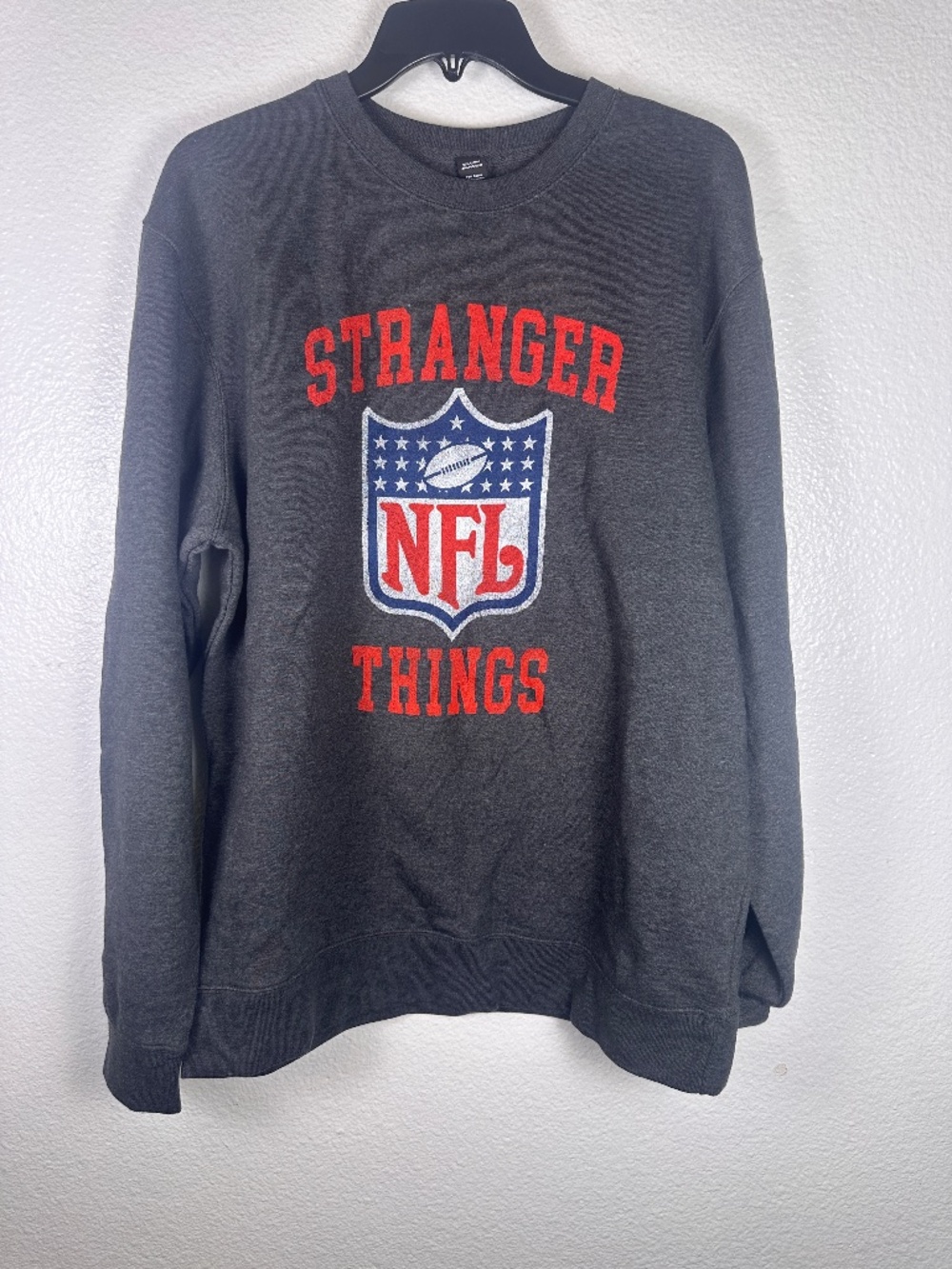 NFL & Stranger Things Gray Sweatshirt. Sz L.